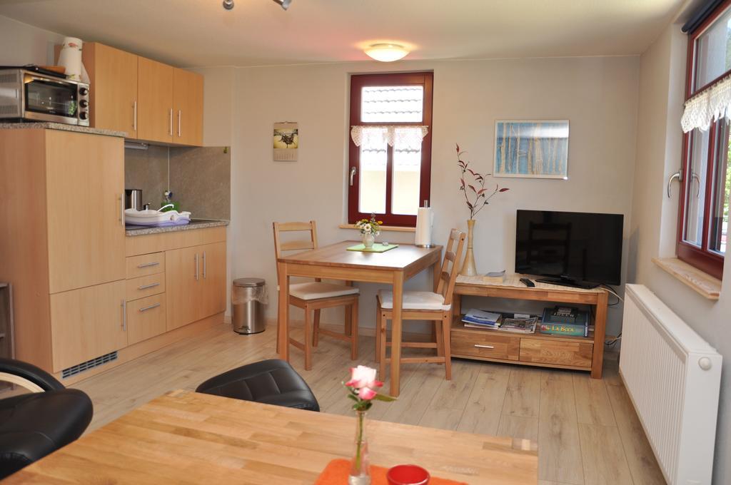 Cafe Landart Im Thueringer Finistere Apartment Plaue  Стая снимка