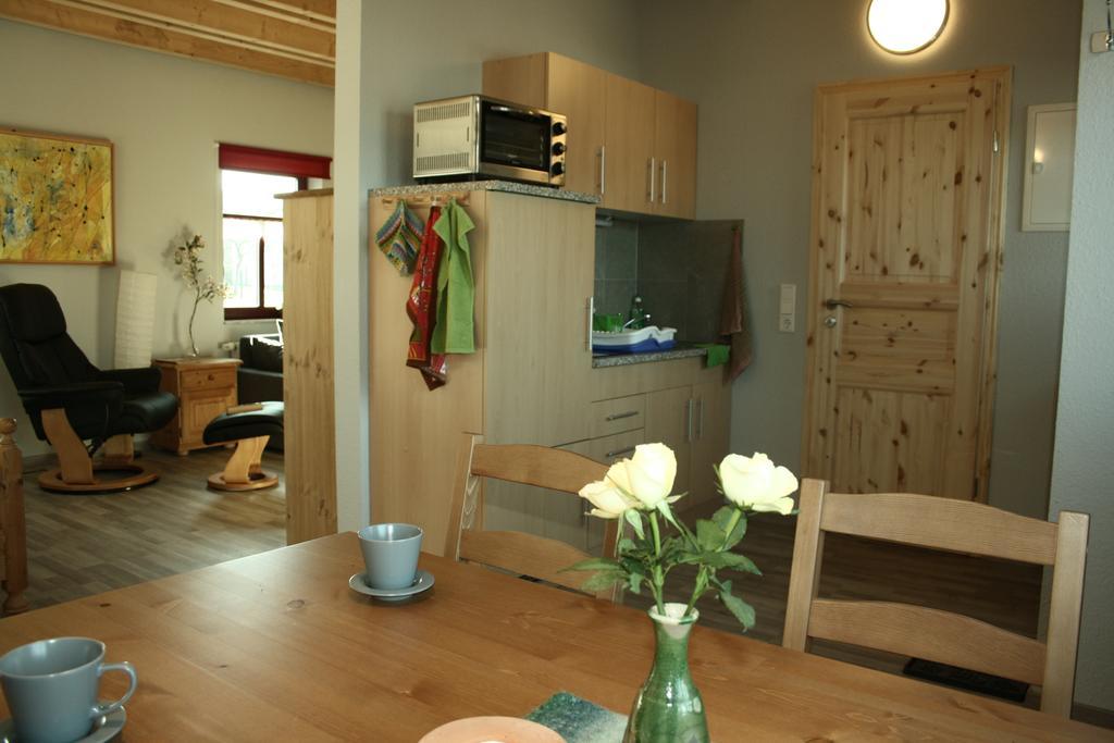 Cafe Landart Im Thueringer Finistere Apartment Plaue  Стая снимка