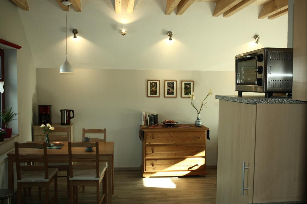 Cafe Landart Im Thueringer Finistere Apartment Plaue  Стая снимка