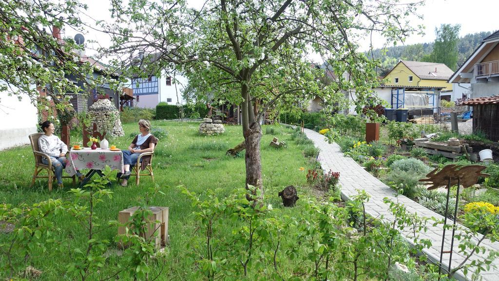 Cafe Landart Im Thueringer Finistere Apartment Plaue  Екстериор снимка
